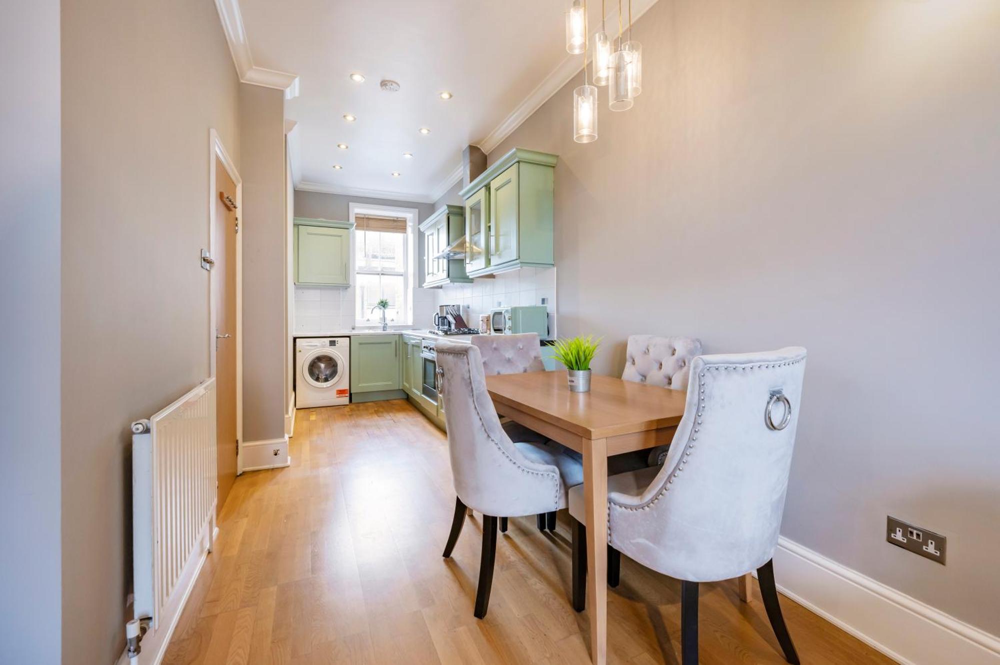 Large 1 Bedroom In Center Of London 3 المظهر الخارجي الصورة