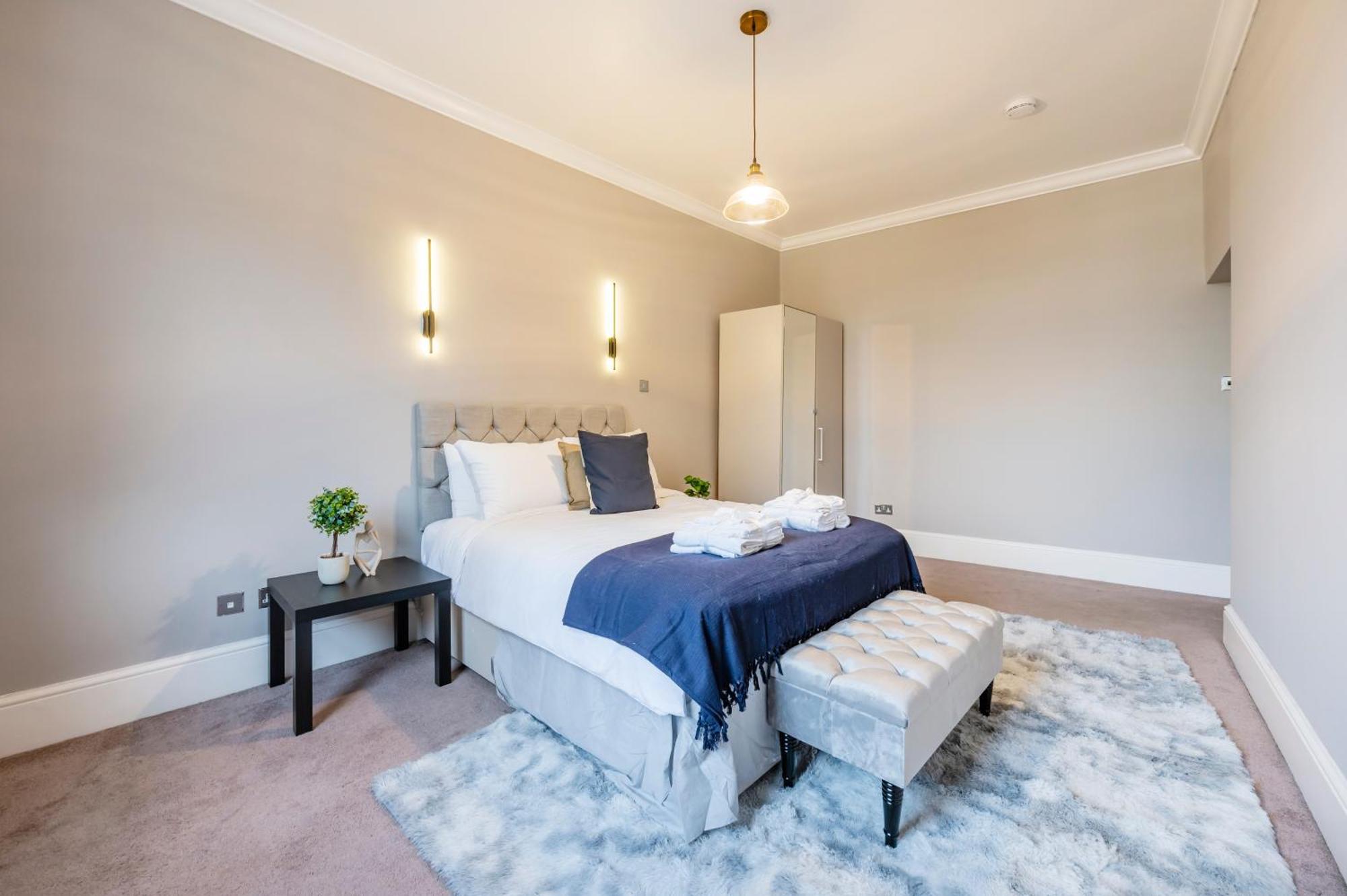 Large 1 Bedroom In Center Of London 3 المظهر الخارجي الصورة